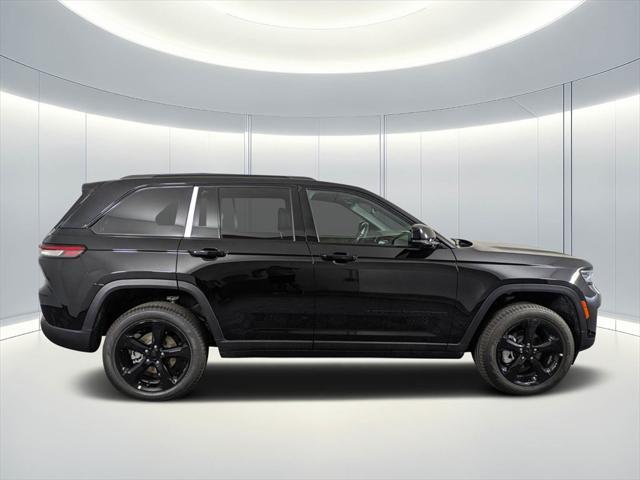 new 2024 Jeep Grand Cherokee car, priced at $47,277