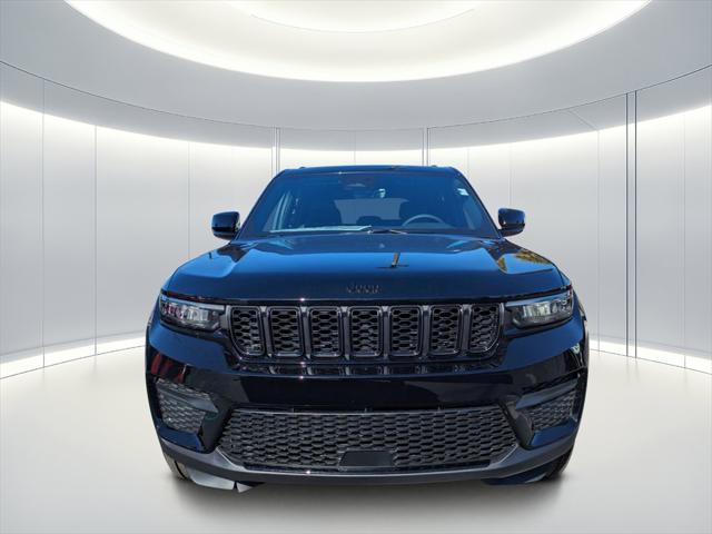 new 2025 Jeep Grand Cherokee car, priced at $40,675