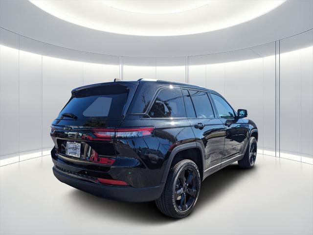 new 2025 Jeep Grand Cherokee car, priced at $40,675