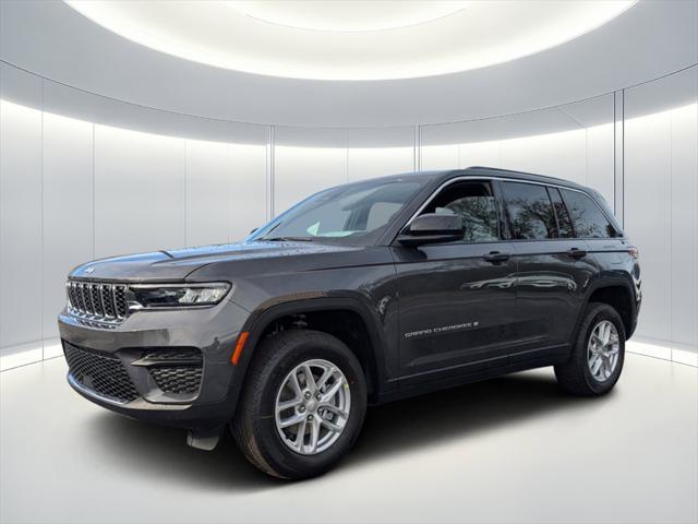 new 2025 Jeep Grand Cherokee car, priced at $35,876