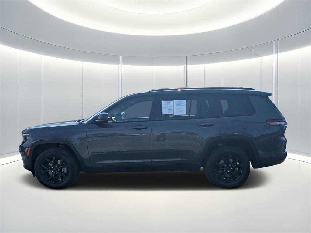 used 2024 Jeep Grand Cherokee L car, priced at $29,956