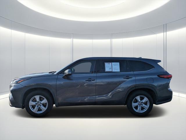 used 2021 Toyota Highlander car, priced at $21,360