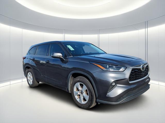 used 2021 Toyota Highlander car, priced at $22,316