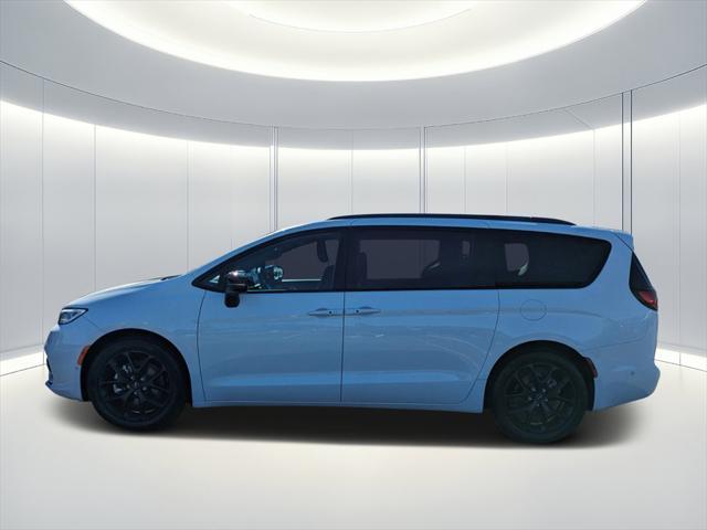 new 2024 Chrysler Pacifica car, priced at $42,410