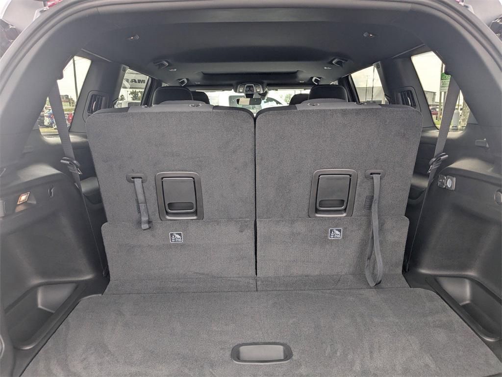 new 2025 Jeep Grand Cherokee L car, priced at $40,894