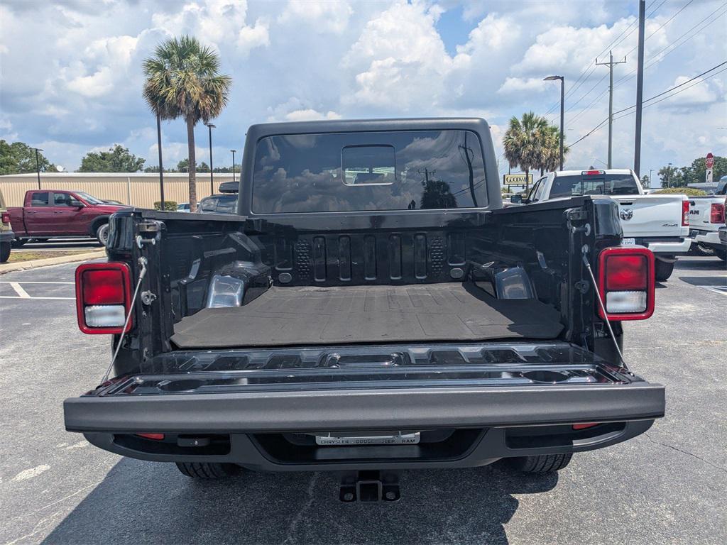 used 2021 Jeep Gladiator car, priced at $28,379