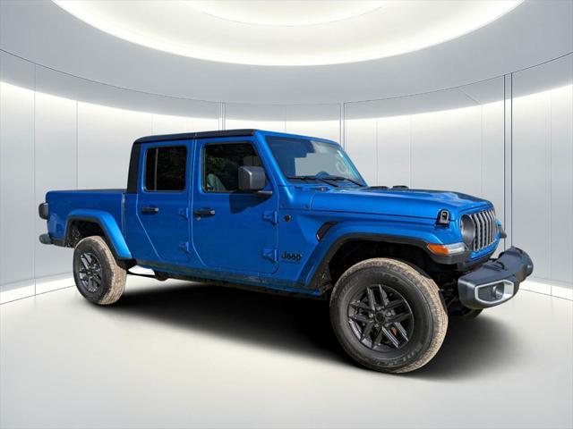 new 2024 Jeep Gladiator car, priced at $43,682