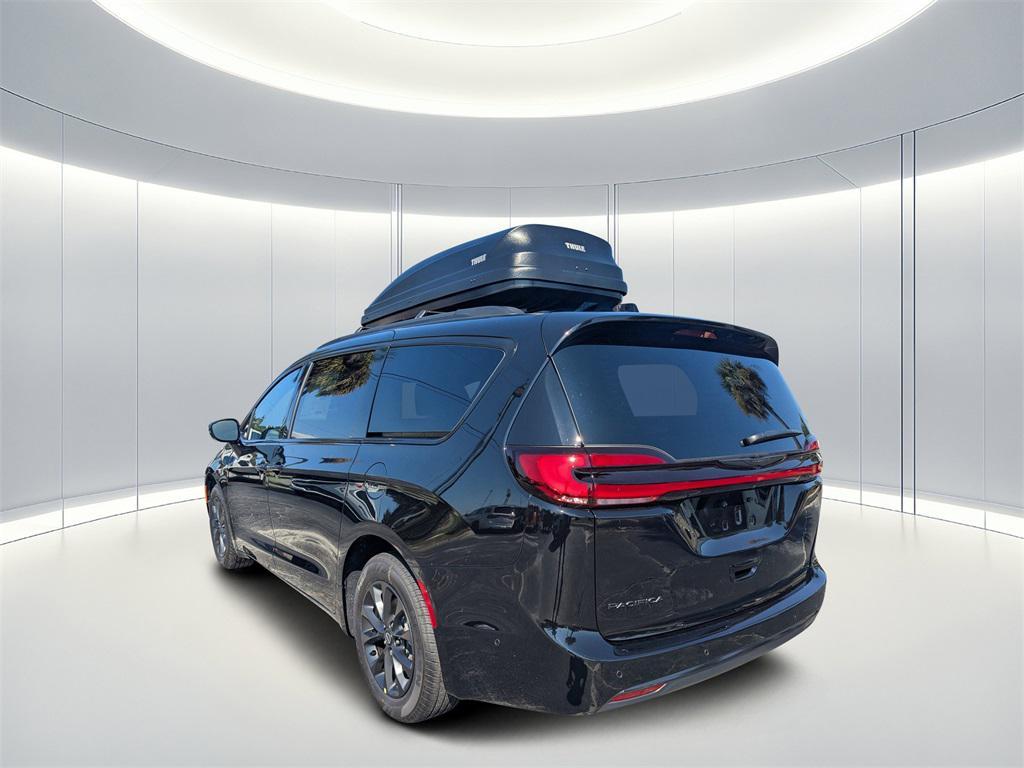 new 2025 Chrysler Pacifica car, priced at $40,500