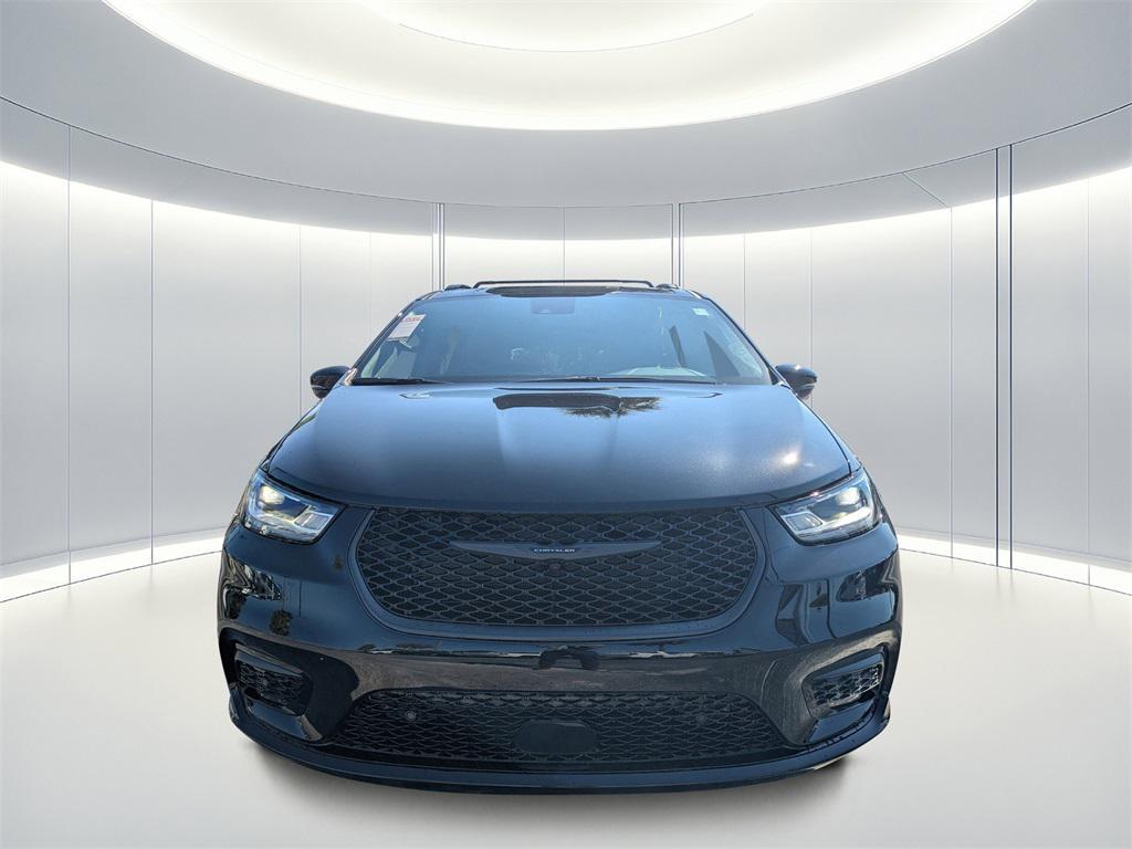 new 2025 Chrysler Pacifica car, priced at $40,500