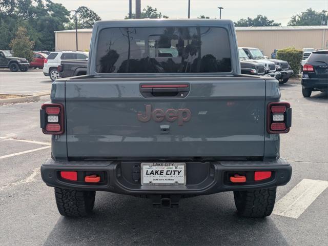 new 2025 Jeep Gladiator car, priced at $57,633