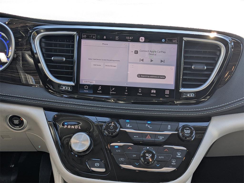 used 2023 Chrysler Pacifica Hybrid car, priced at $30,306