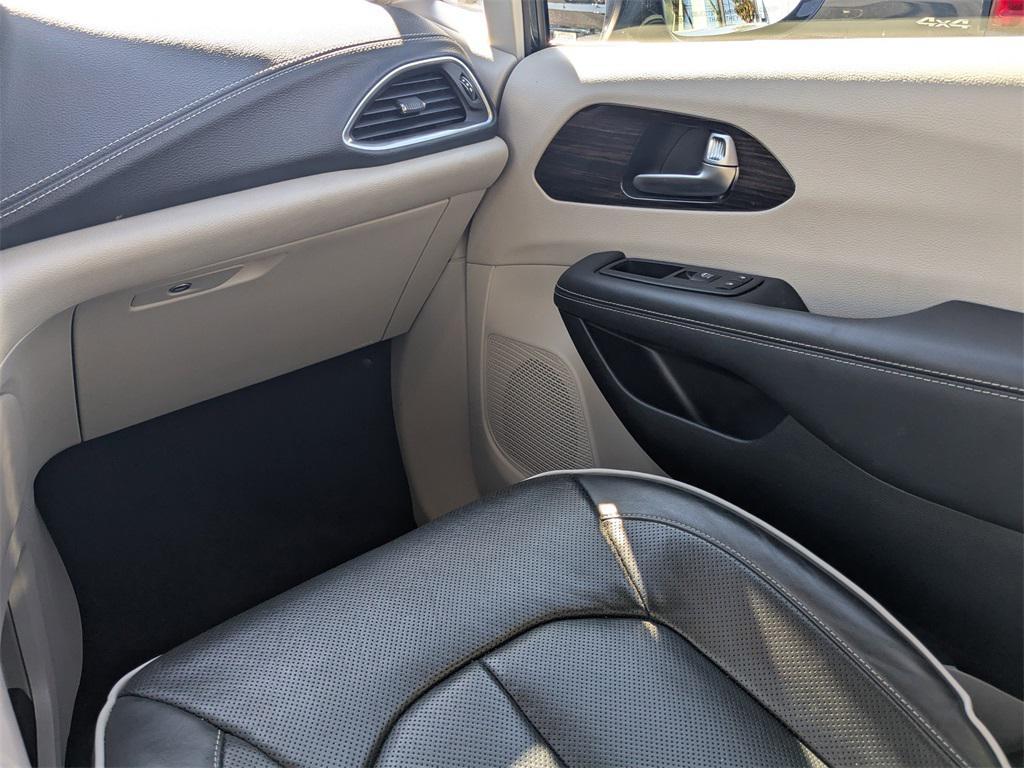 used 2023 Chrysler Pacifica Hybrid car, priced at $30,306