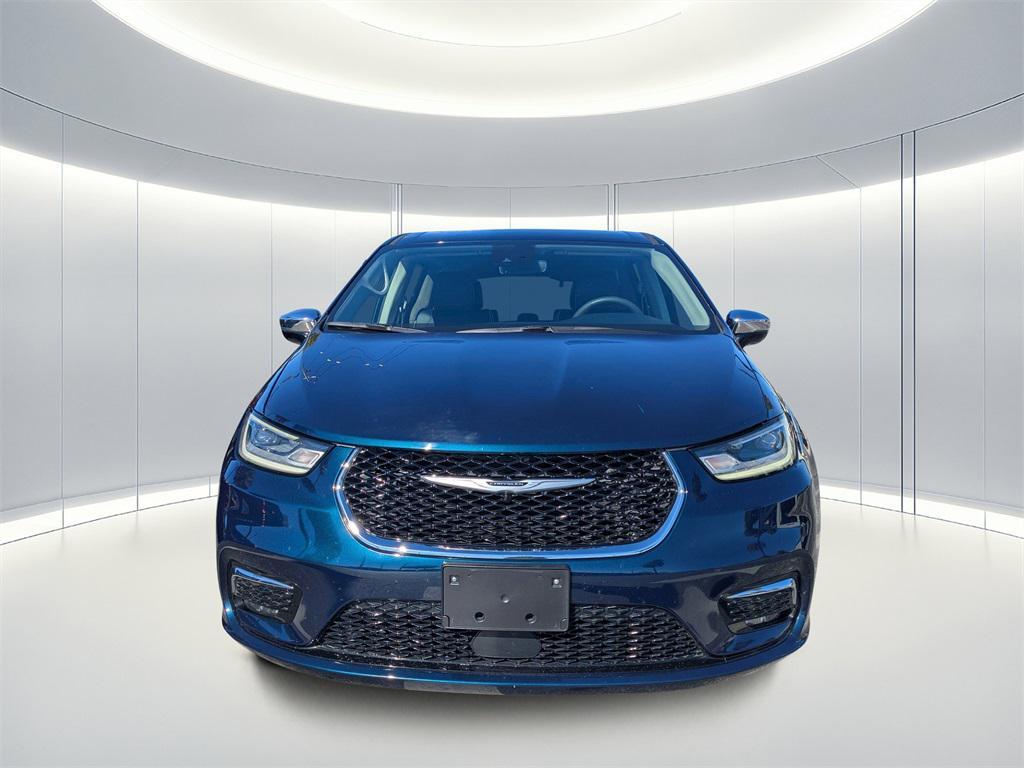 used 2023 Chrysler Pacifica Hybrid car, priced at $30,306