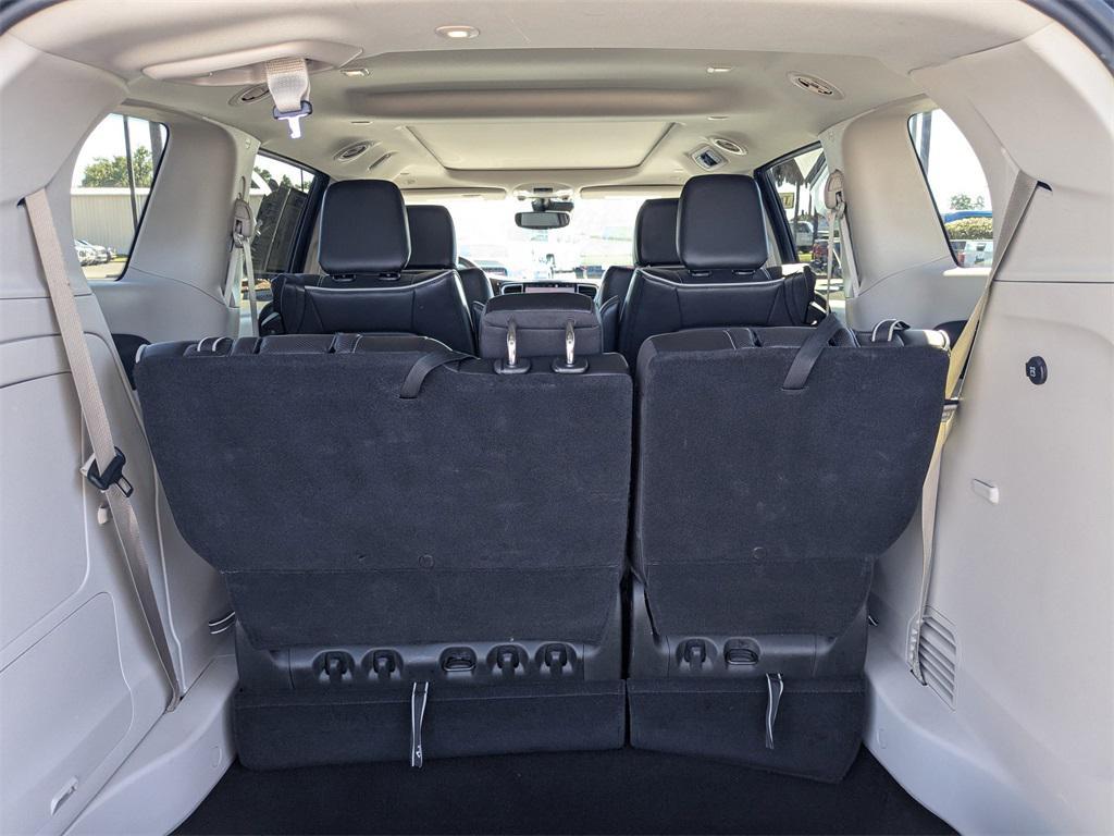 used 2023 Chrysler Pacifica Hybrid car, priced at $30,306
