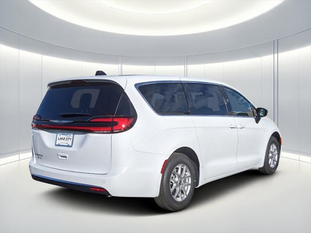 new 2025 Chrysler Pacifica car, priced at $39,775