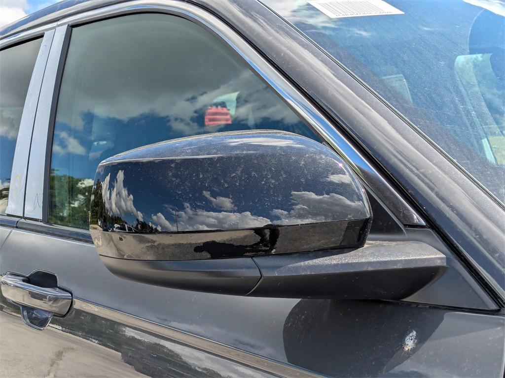 new 2025 Jeep Grand Cherokee car, priced at $37,910