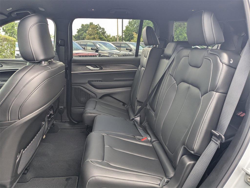 new 2025 Jeep Grand Cherokee L car, priced at $43,226
