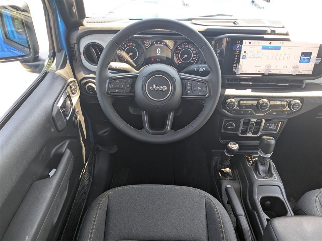 new 2025 Jeep Gladiator car, priced at $48,183