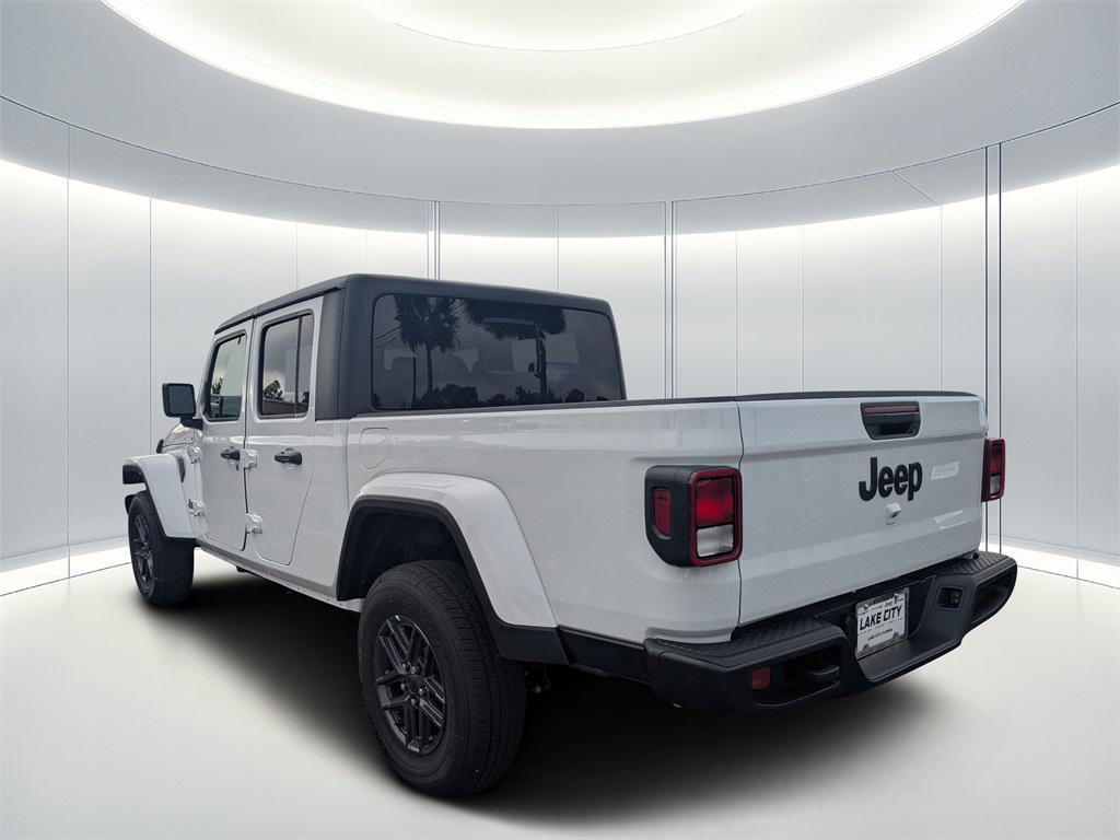 new 2025 Jeep Gladiator car, priced at $45,817