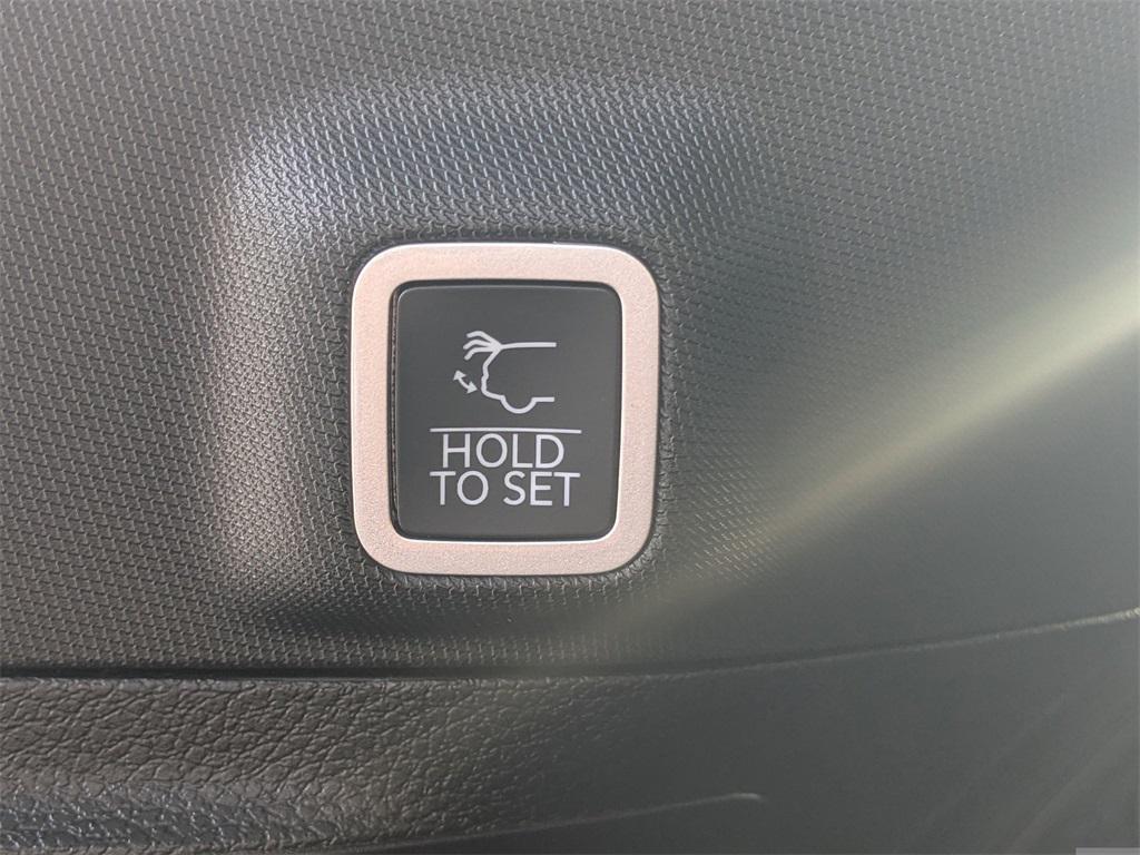 new 2025 Jeep Grand Cherokee car, priced at $46,411