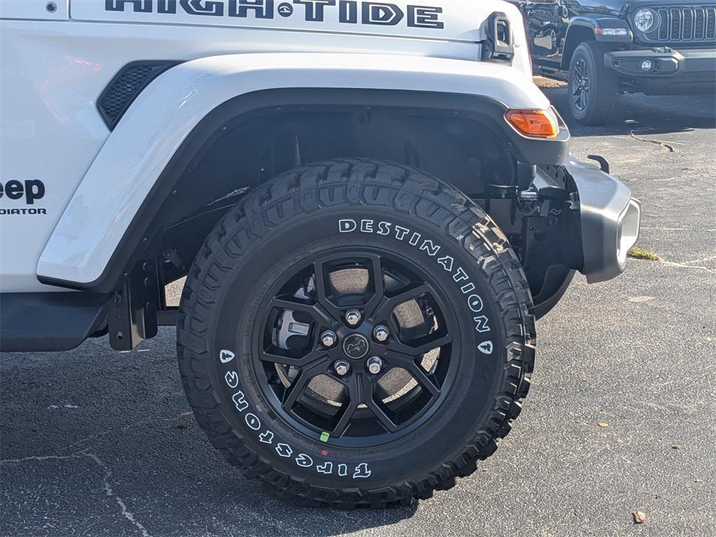 new 2025 Jeep Gladiator car, priced at $40,340