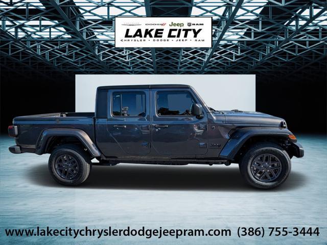 new 2024 Jeep Gladiator car, priced at $47,438