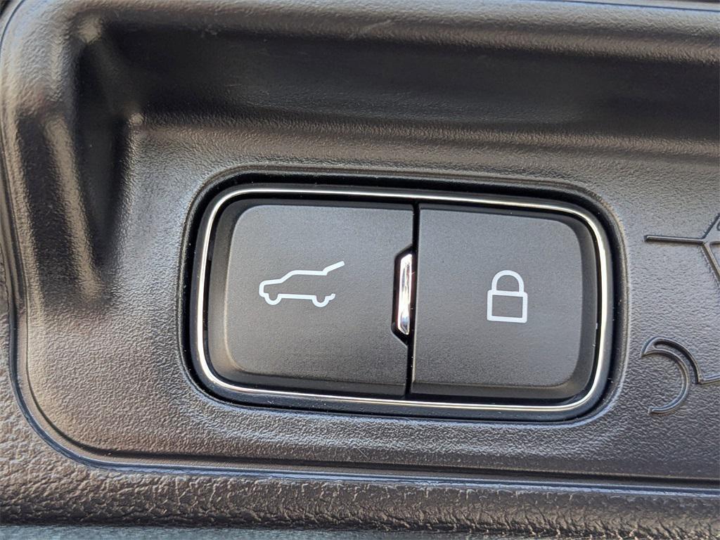 used 2022 Ford Explorer car, priced at $22,843