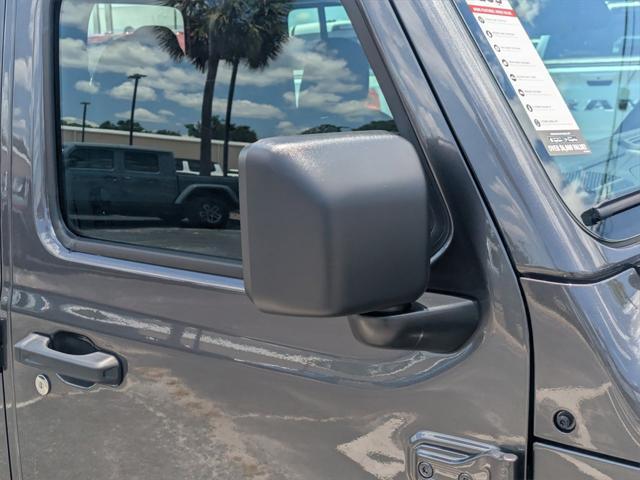 new 2025 Jeep Gladiator car, priced at $37,520