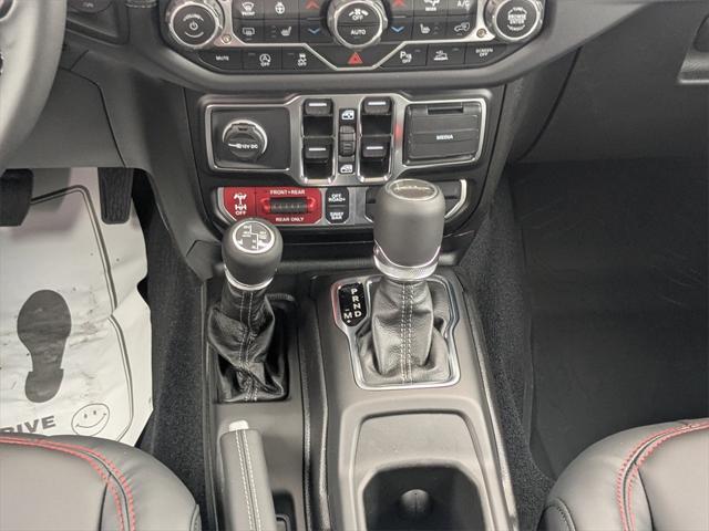 new 2025 Jeep Gladiator car, priced at $58,170