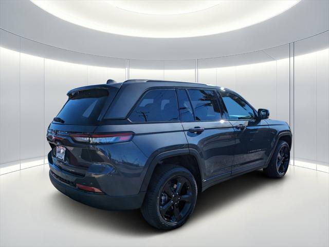 new 2025 Jeep Grand Cherokee car, priced at $43,535