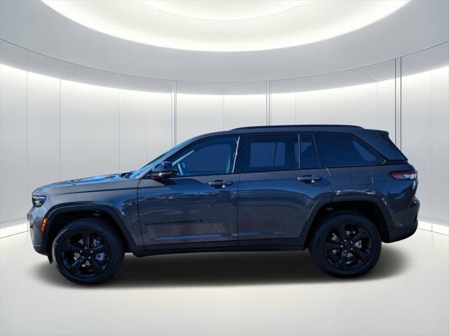 new 2025 Jeep Grand Cherokee car, priced at $43,535