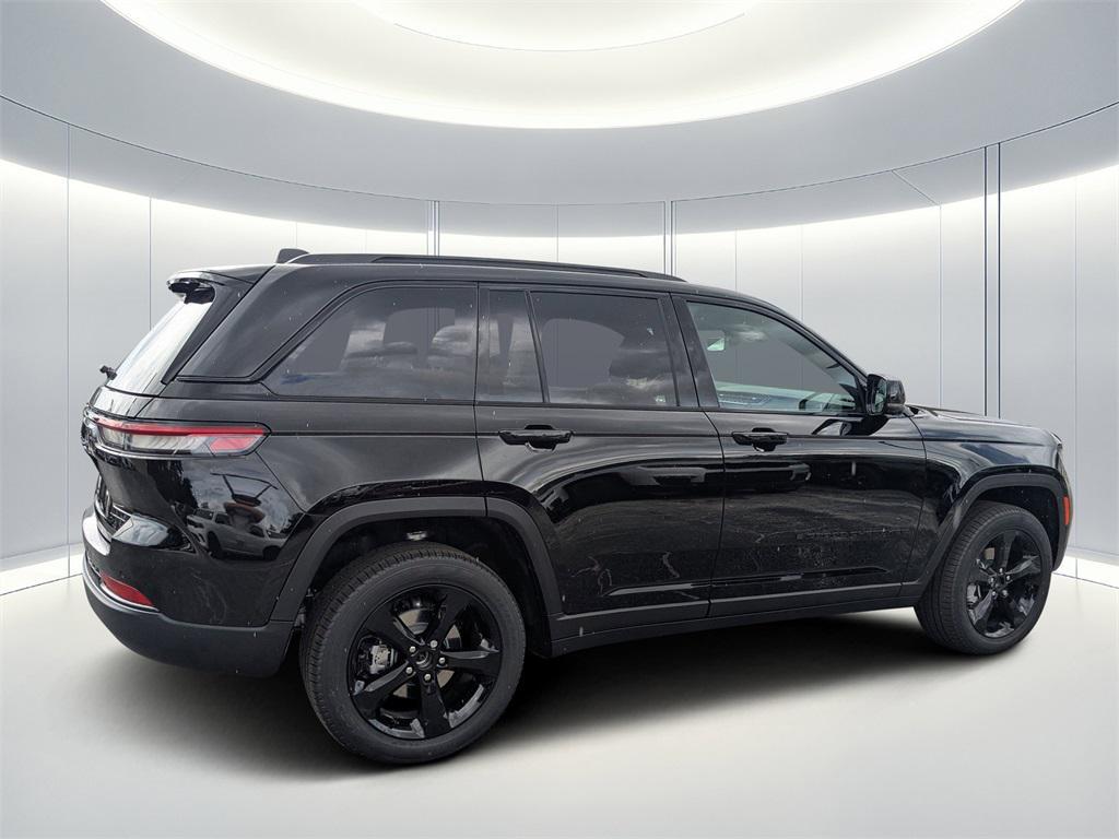 new 2025 Jeep Grand Cherokee car, priced at $49,267