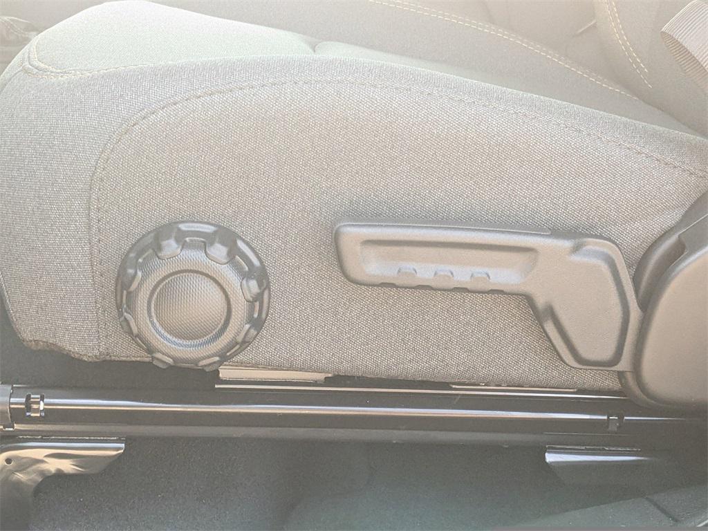 new 2025 Jeep Gladiator car, priced at $46,406