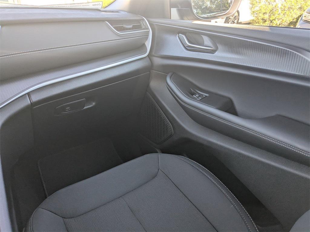 new 2025 Jeep Grand Cherokee L car, priced at $34,125