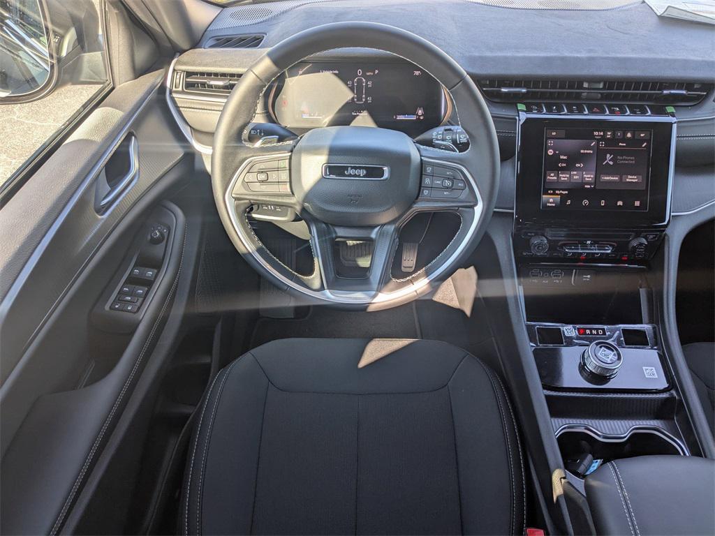 new 2025 Jeep Grand Cherokee L car, priced at $34,125