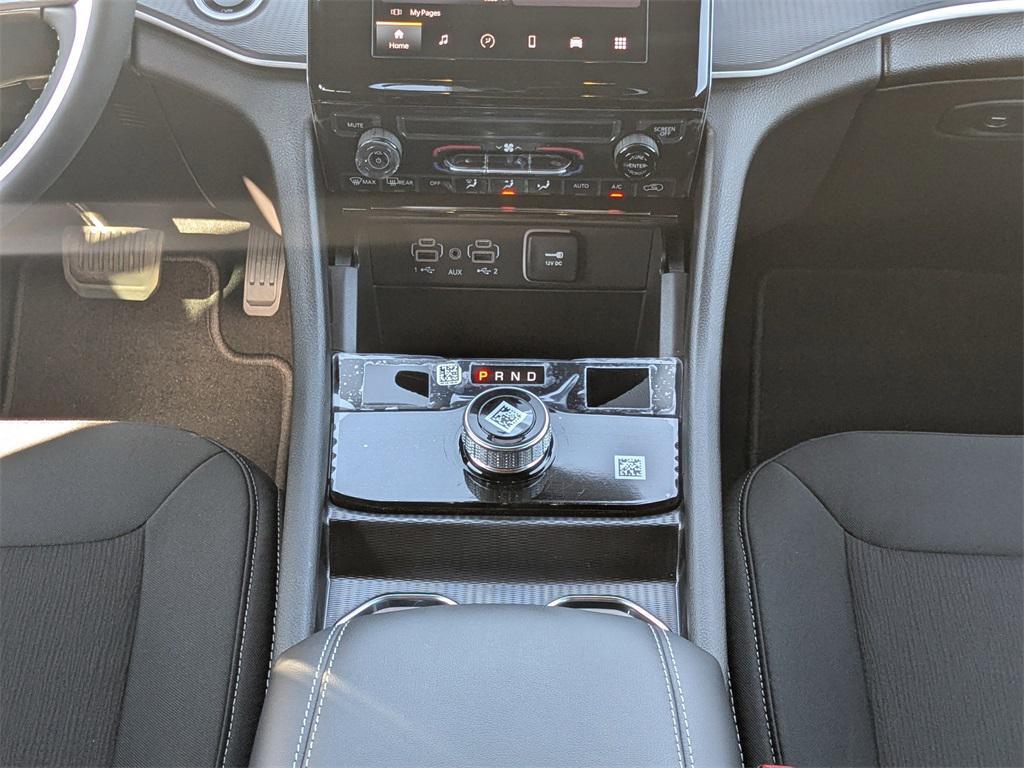 new 2025 Jeep Grand Cherokee L car, priced at $34,125