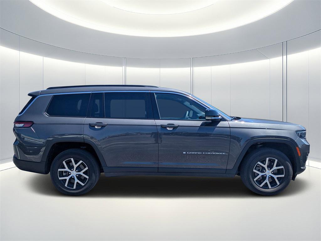 used 2024 Jeep Grand Cherokee L car, priced at $34,532