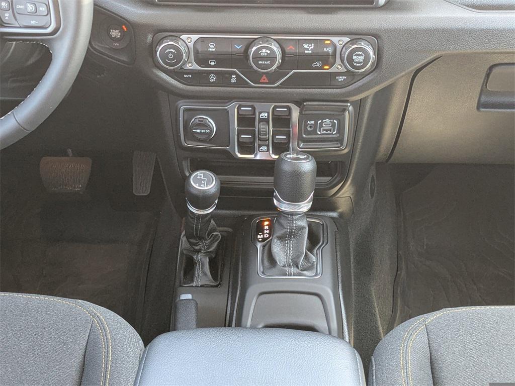new 2025 Jeep Wrangler car, priced at $43,019