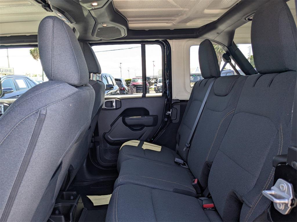 new 2025 Jeep Wrangler car, priced at $43,019