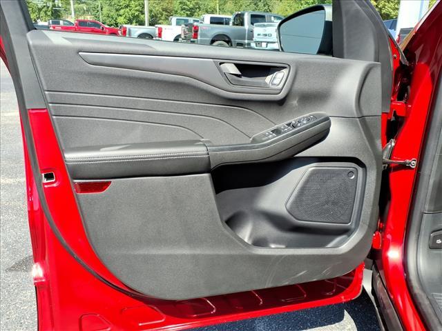 new 2025 Ford Escape car, priced at $30,683
