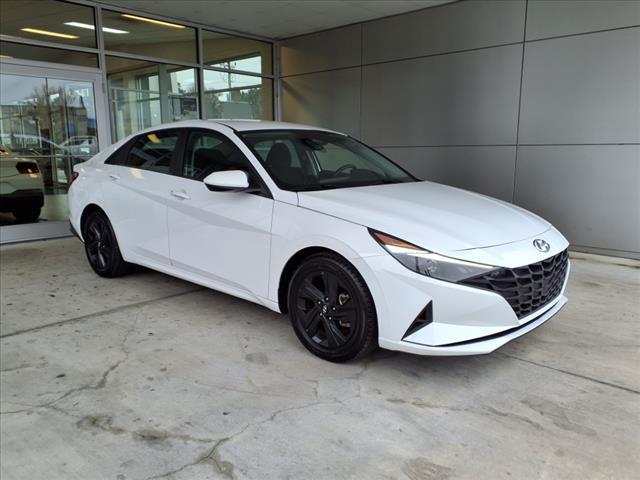 used 2023 Hyundai Elantra car