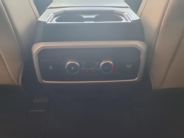 used 2023 Ford Expedition car, priced at $45,223