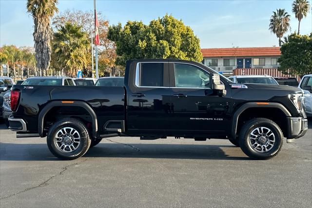 new 2025 GMC Sierra 2500 car, priced at $70,415