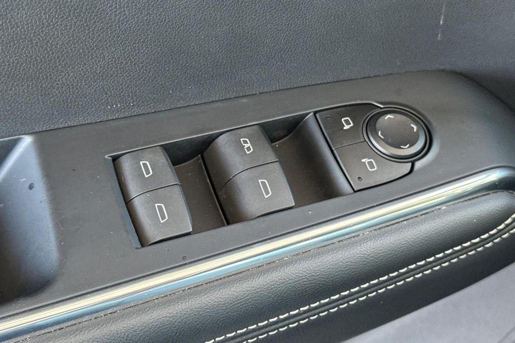 used 2025 GMC Acadia car, priced at $41,990