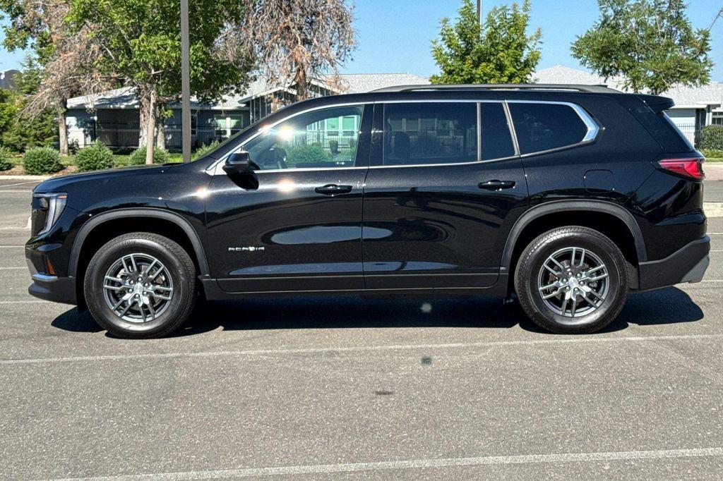 used 2025 GMC Acadia car, priced at $41,990