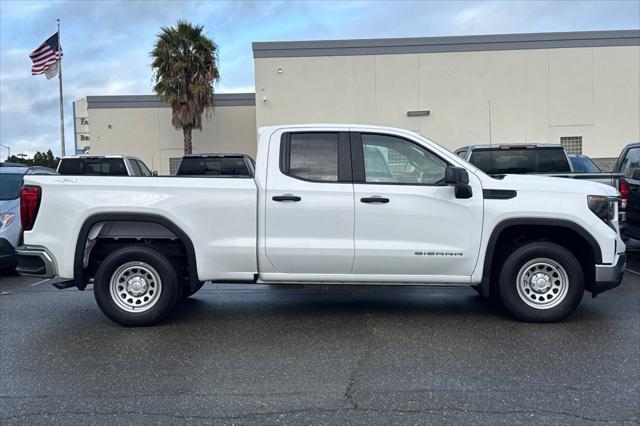 new 2025 GMC Sierra 1500 car, priced at $50,135