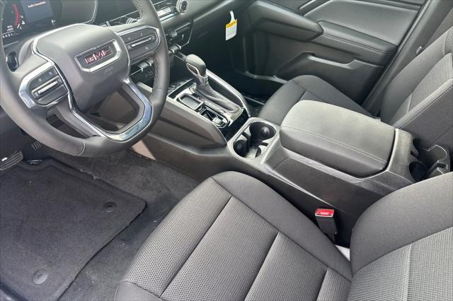 new 2025 GMC Canyon car, priced at $39,995