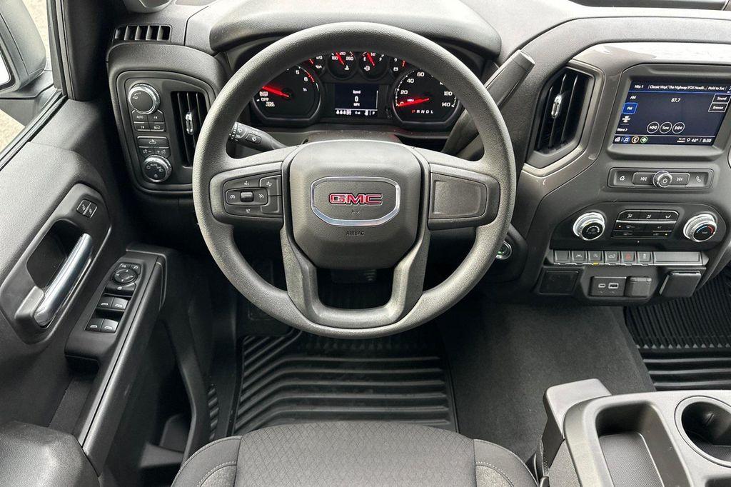 new 2025 GMC Sierra 1500 car, priced at $51,395