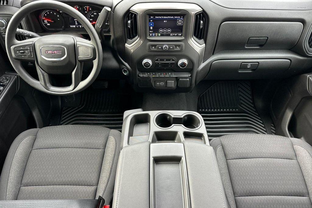 new 2025 GMC Sierra 1500 car, priced at $51,395