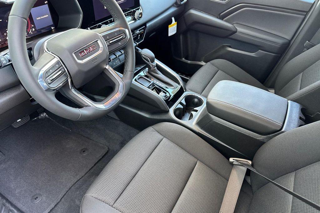new 2025 GMC Canyon car, priced at $43,050